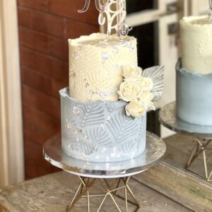 Minimalist wedding cake