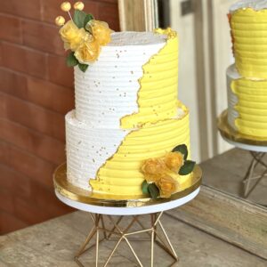 Yellow & white cake